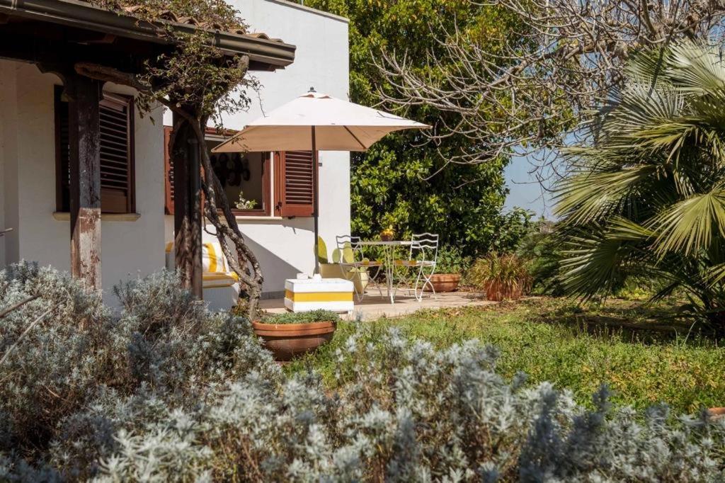 Tenuta Donnanna Agriturismo&Glamping Galatone Exterior photo